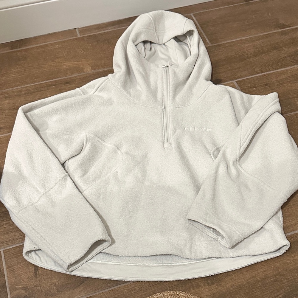 Lululemon Woman’s Scuba Sherpa Cream Hoodie Sweater